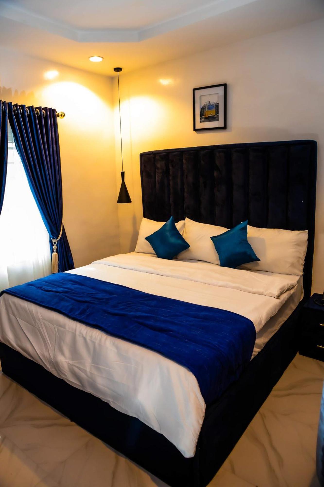 El Elyon Hotel And Suites Lagos Esterno foto