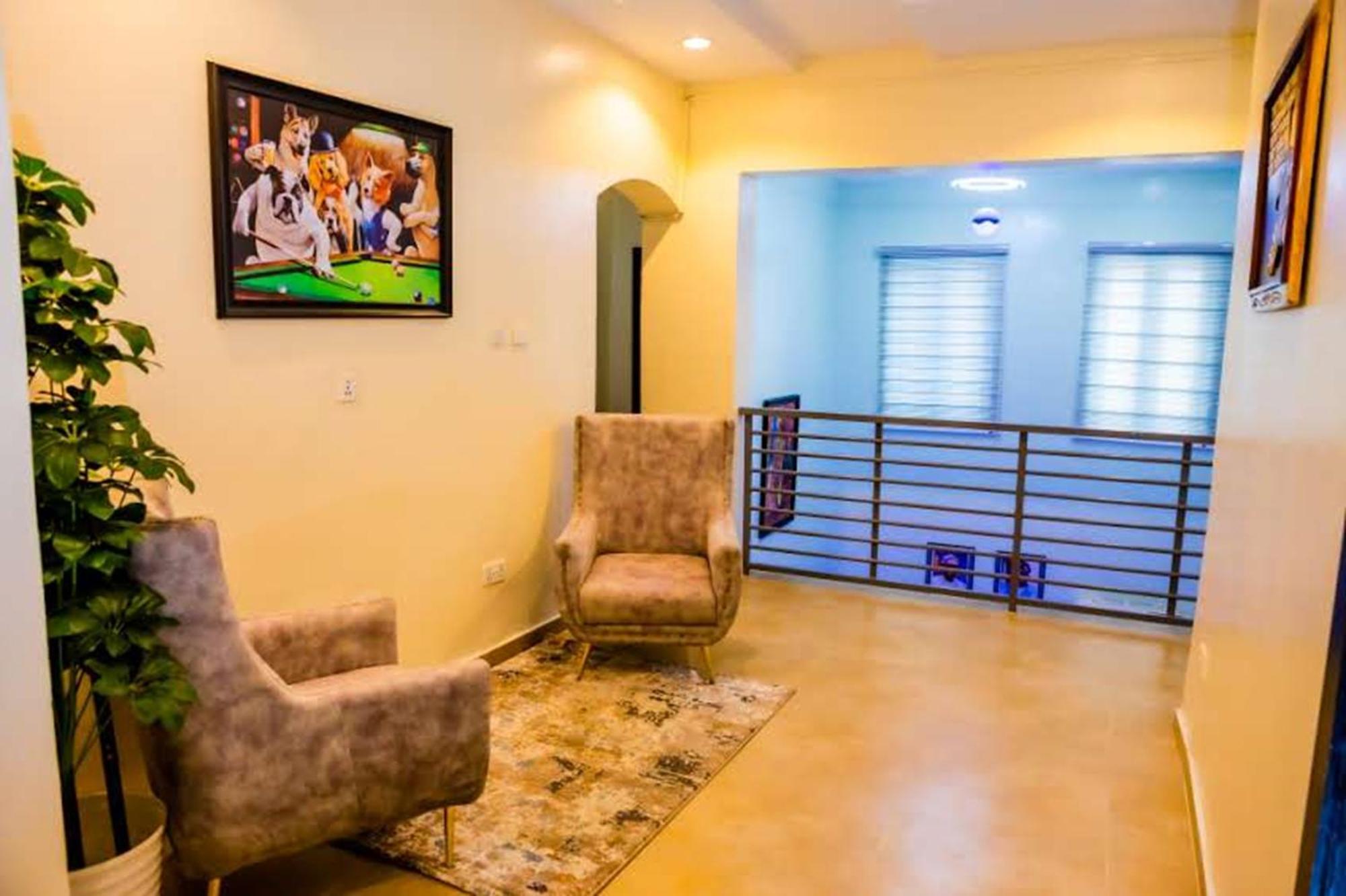 El Elyon Hotel And Suites Lagos Esterno foto